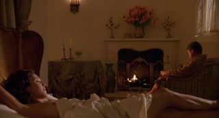 Nalgas Topless scene - Moira Kelly, Diane Lane - Chaplin (1992) Soloboy - 1