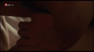 Joven Hot Sex Celebs Scene - Blanca Lewin - En la Cama (2005) 18Asianz - 1