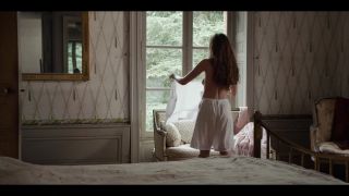 Flagra Naked Georgia Scalliet, Elsa Lepoivre, Florence Viala - Les Trois Soeurs (2015) Petera - 1