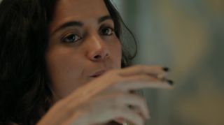 Bigbooty Sex video Alice Braga Nude - Queen of the South s01e01 (2016) Piercings - 1