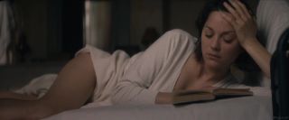 Gay Shorthair Marion Cotillard naked - Mal De Piers (2016) TheOmegaProject - 1