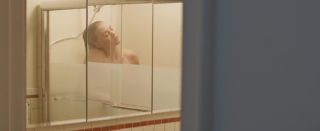 Que Yvonne Strahovski - Manhattan Night (2016) Viet - 1
