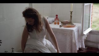 Nerd Georgia Scalliet, Elsa Lepoivre, Florence Viala - Les Trois Soeurs (2015) Brasileiro - 1