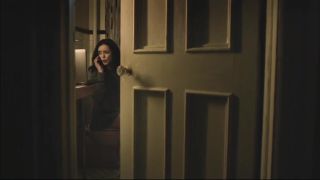 Consolo Hot scene Krysten Ritter Sexy - Jessica Jones (2015) Asians - 1