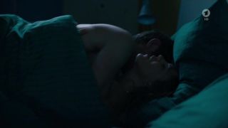 Pov Blowjob Sexy Anneke Kim Sarnau nude - Hit Mom - Morderische Weihnachten (2017) 18Comix - 1