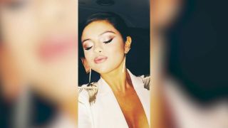 Gay Blackhair Sexy solo Fake video Selena Gomez Nude Jerk off Challenge LargePornTube - 1