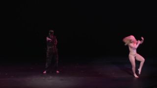 YouPorn Naked on Stage VIBF Performance Art Dlouha Videa - 1
