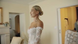 Comedor Nude Hailey Baldwin - Wedding Dress Fitting (2019) Pov Sex - 1