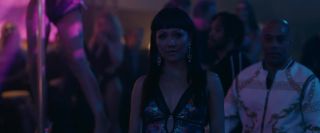 Gay Public Jennifer Lopez sexy strip - Hustlers (2019) Hollywood movie scene Hot - 1
