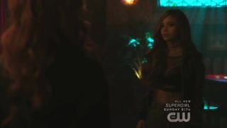 ShowMeMore Hot nude scene with lesbian actresses from TV series Riverdale kissing each other TubeProfit - 1