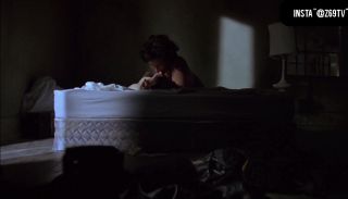 Bhabhi Inviting MILFs bang to orgasm on white bedsheets drama film in Bound (1996) Anal Gape - 1