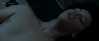 Dick Suck Woman actor Sydney Sweeney satisfies black man in sex scene from Nocturne (2020) Creampies - 1
