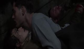 Sentones Slender babe is quietly fucked by soldier in the historical movie Enemy at the Gates YouJizz - 1