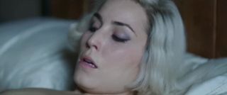 Chacal Nothing excites Noomi Rapace as much as cunnilingus in What Happened to Monday? (2017) Squirting - 1