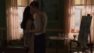 Tranny Porn Man takes hot housewife and scores her cunt cumming right inside in Boardwalk Empire Shot - 1