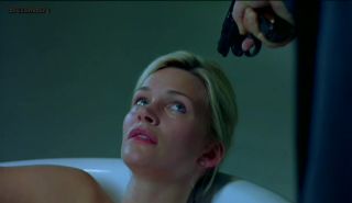 Closeup Natasha Henstridge - Secon Skin (2000) Strip - 1