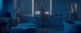 Teen Charlize Theron, Sofia Boutella Nude - Atomic Blonde (2017) Naked scenes Defloration - 1
