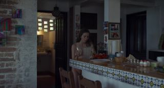 Redbone Ana Valeria Becerril Nude - Las hijas de Abril (2017) Girlfriend - 1