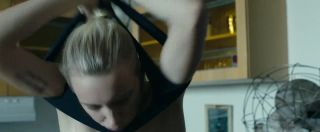 Young Old Natalie Krill, Erika Linder, Mayko Nguyen, Andrea Stefancikova Nude - Below Her Mouth (2016) Part One Tits Big Tits - 1