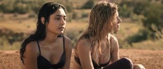 PlayVid Sienna Miller, Golshifteh Farahani Sexy - Just like a woman (2012) Women Sucking Dicks - 1