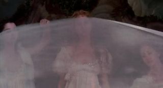 Hidden Uma Thurman Nude - The Adventures of Baron Munchausen (1988) Pussy - 1