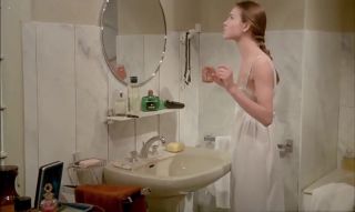 Cream Carole Bouquet, Angela Molina Nude - That Obscure Object of Desire (1977) CzechPorn - 1