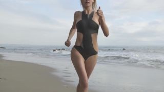 Nipples Kelly Rohrbach Sexy - Baywatch Run 2016 Boobs - 1