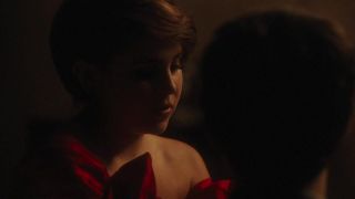 Big Natural Tits Mae Whitman Sexy - The Perks of Being a Wallflower (2012) VideoBox - 1