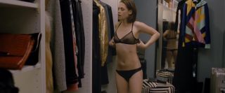 ThisVid Kristen Stewart nude - Personal Shopper (2016) Corrida - 1