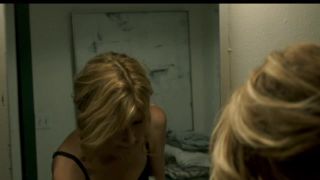 Hugetits Laura Dern sexy - The Tale (2018) Novia - 1
