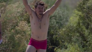 Suckingcock Juliette Lewis nude - Camping s01e01 (2018) Chilena - 1