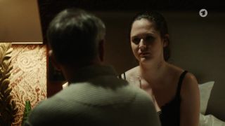 Bbw Emily Cox naked - Tatort e1079 (2019) Colombian - 1